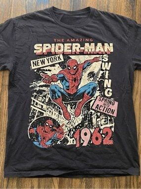 Gildan Graphic Tee - Black